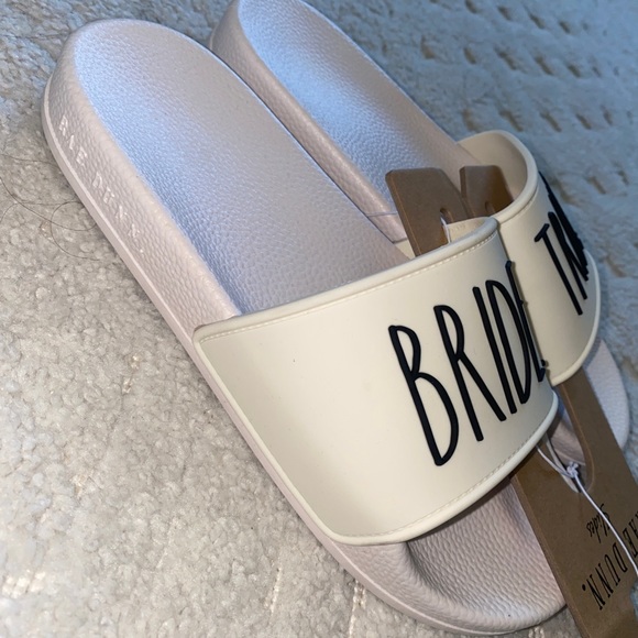 Rae Dunn BRIDE TRIBE Ivory Slides Women’s Sz 7 NWT - Picture 8 of 8
